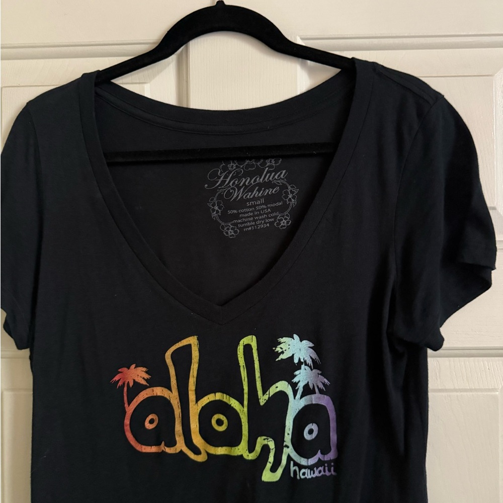 Honolua Wahine Black 'Aloha' V-Neck Tee